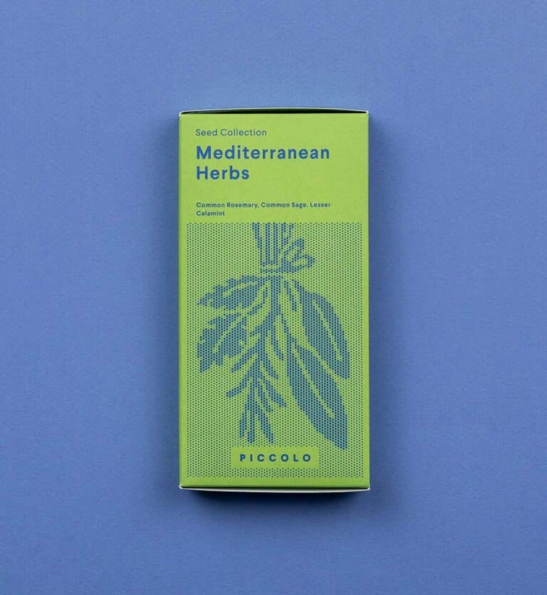 Piccolo bietet Gemüse- und Pflanzensamen an, die speziell für den Topfanbau entwickelt wurden: kompakte Zwergsorten, die sich für Terrassengärten eignen. Das ausgewählte Saatgut wird mit nachhaltigen und vollständig recycelbaren Materialien verpackt.